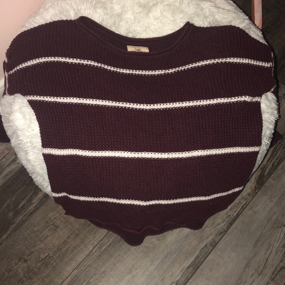Hollister Sweaters - Long sleeve hollister top